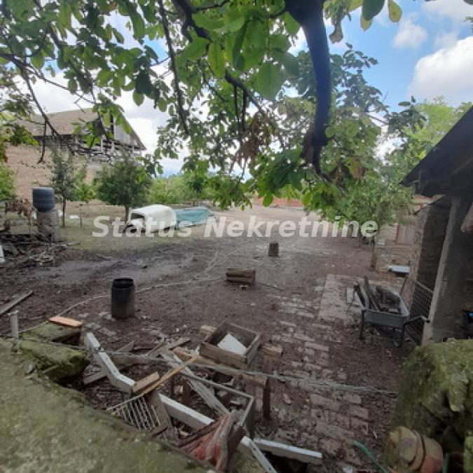 Kuća na prodaju, Ruma, 220m², 72.100 €