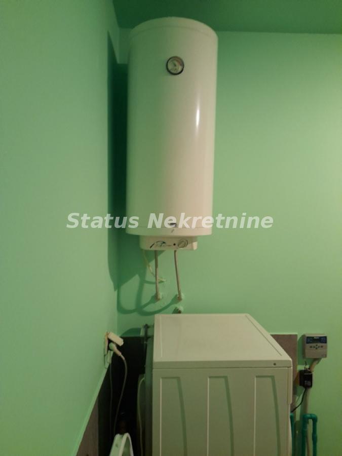 Trosoban stan na prodaju, Grbavica, Novi Sad, 54m², 184.650 €