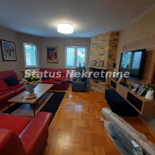 Kuća na prodaju, Tatarsko Brdo, Novi Sad, 582m², 750.000 €