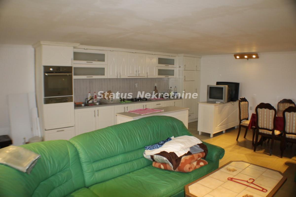 Kuća na prodaju, Ledinci, Novi Sad, 220m², 265.000 €