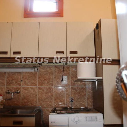 Trosoban stan na prodaju, Petrovaradin, Novi Sad, 81m², 189.500 €