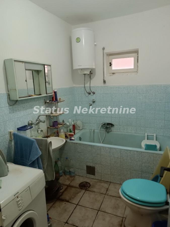 Kuća na prodaju, Šid, 122m², 62.000 €
