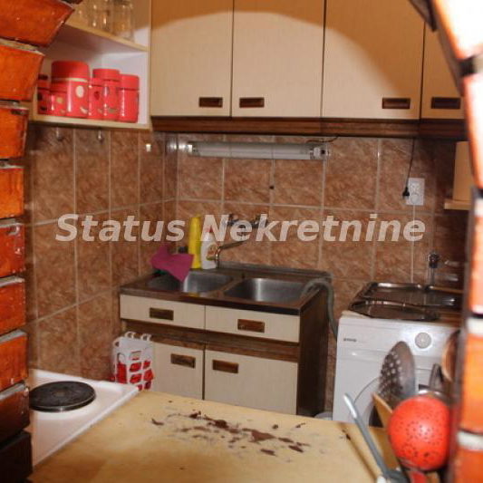 Trosoban stan na prodaju, Petrovaradin, Novi Sad, 81m², 189.500 €