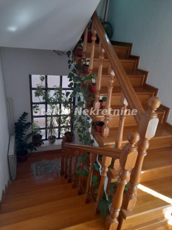actionimagesite31agencystatusimgkmxzjs2640-20230912-153033-resize Četvorosoban stan na prodaju, Lipov Gaj, Novi Sad, 160m², 217.500 €