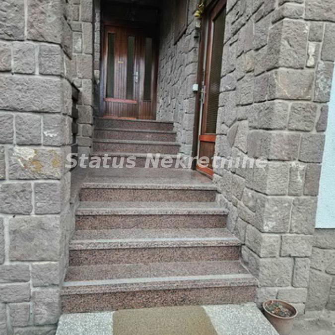 Kuća na prodaju, Kać, Novi Sad, 260m², 485.250 €