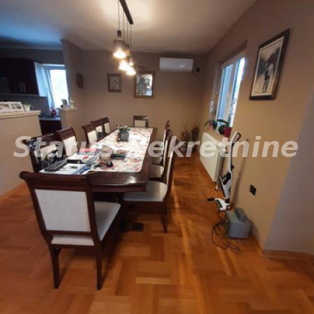 Kuća na prodaju, Tatarsko Brdo, Novi Sad, 582m², 750.000 €