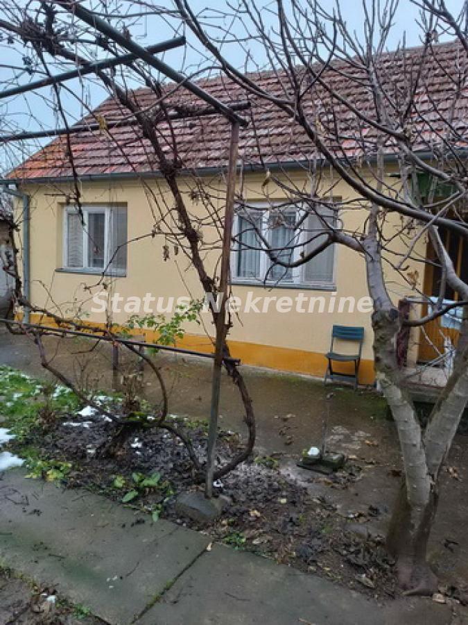 Kuća na prodaju, Šid, 122m², 62.000 €