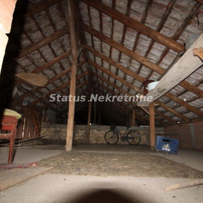Kuća na prodaju, Temerin, 229m², 168.000 €