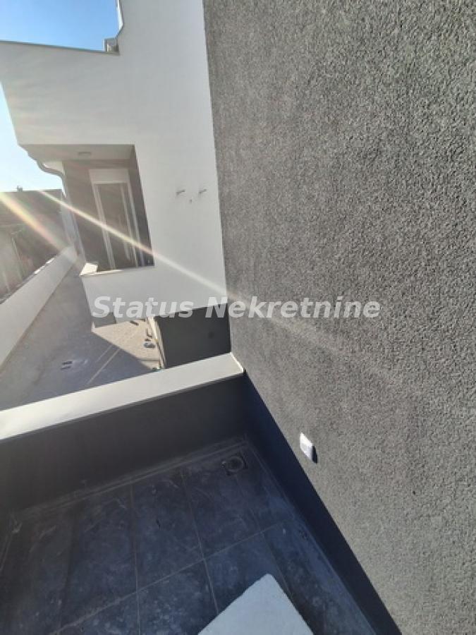 Četvorosoban stan na prodaju, Veternik, Novi Sad, 65m², 129.730 €