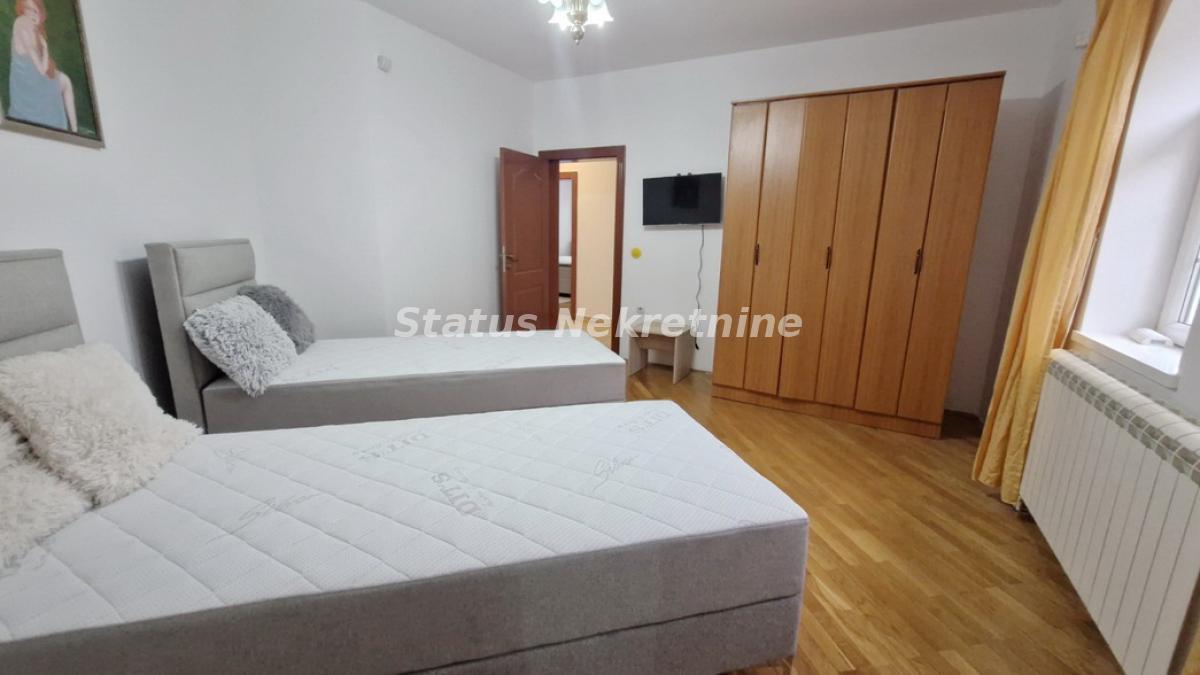 Kuća na prodaju, Sremska Kamenica, Novi Sad, 338m², 721.000 €
