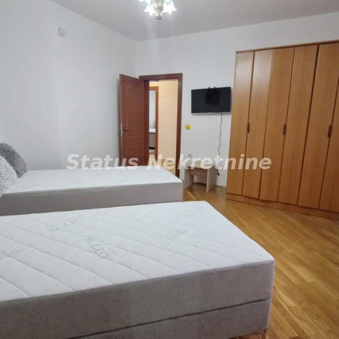 Kuća na prodaju, Sremska Kamenica, Novi Sad, 338m², 721.000 €