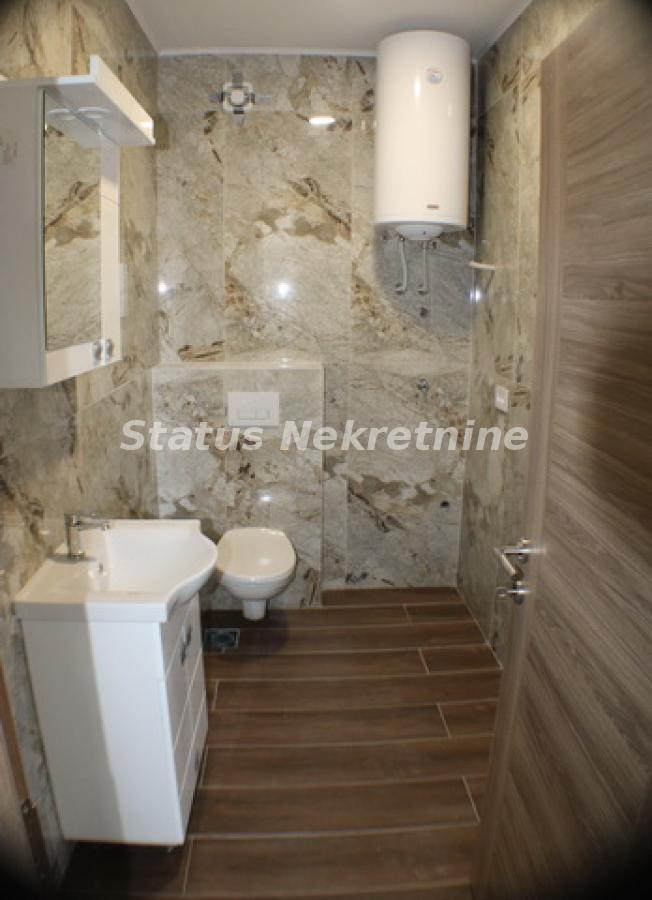 Trosoban stan na prodaju, Petrovaradin, Novi Sad, 77m², 175.000 €