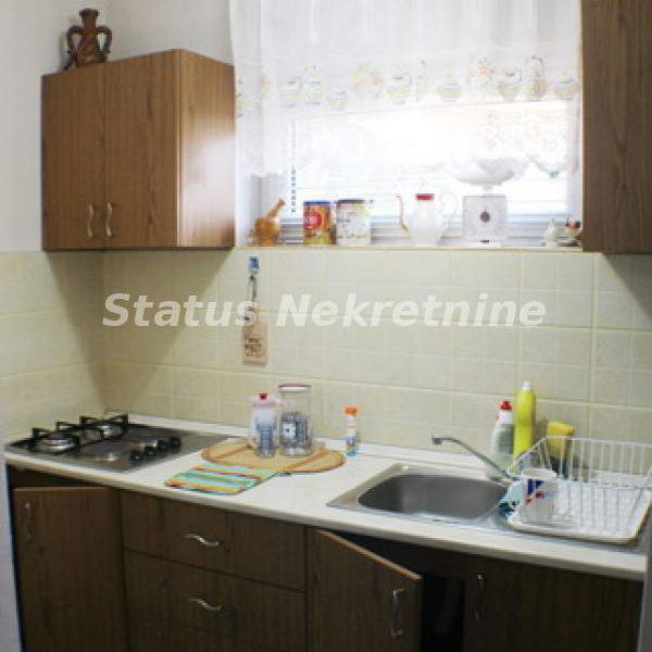 Kuća na prodaju, Inđija, 79m², 77.250 €
