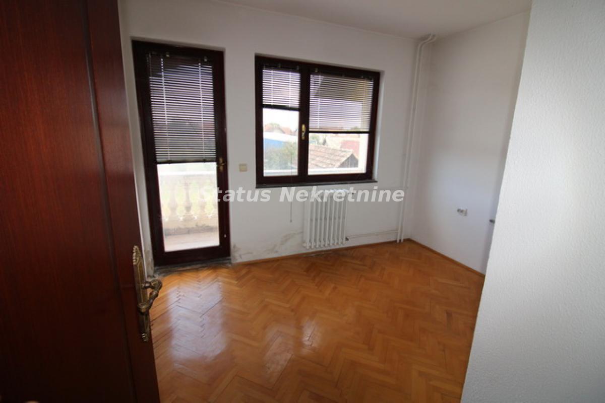 Kuća na prodaju, Temerin, 420m², 262.650 €