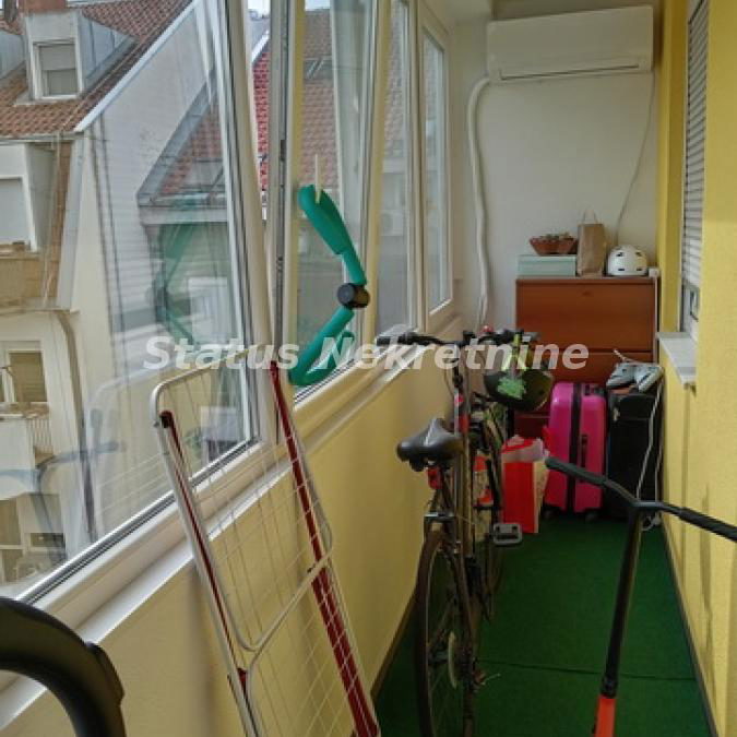 Četvorosoban stan na prodaju, Grbavica, Novi Sad, 96m², 355.000 €