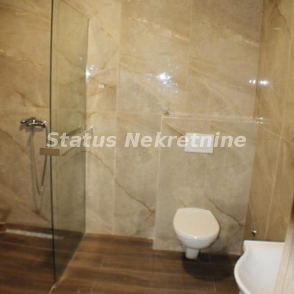 Trosoban stan na prodaju, Petrovaradin, Novi Sad, 77m², 175.000 €