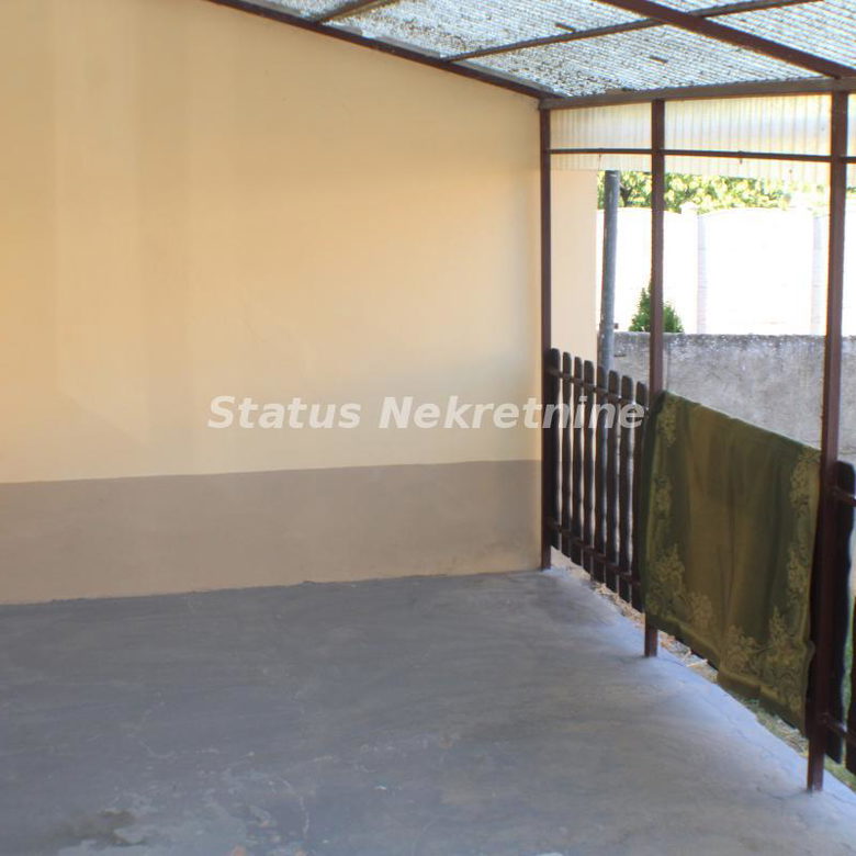 Kuća na prodaju, Bački Petrovac, 372m², 210.000 €