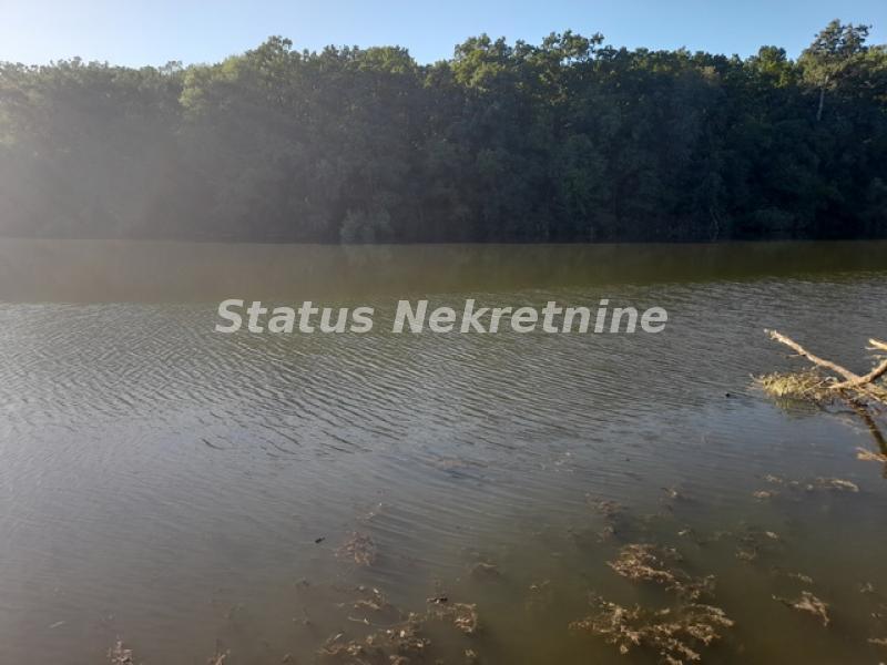 Kuća na prodaju, Šid, 194m², 155.000 €