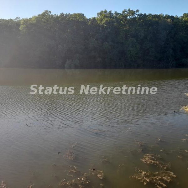 Kuća na prodaju, Šid, 194m², 155.000 €