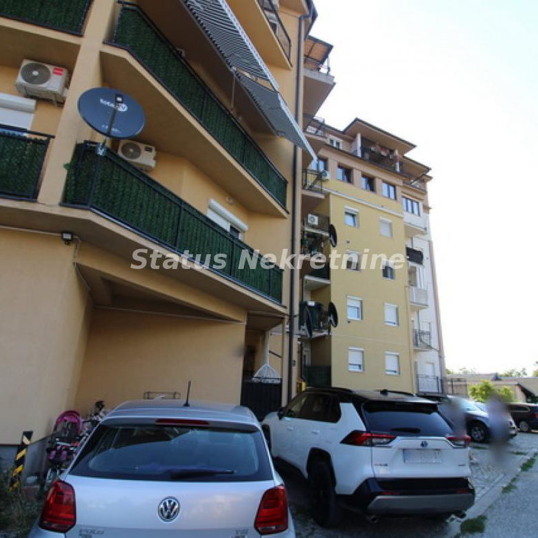 Trosoban stan na prodaju, Sremska Kamenica, Novi Sad, 55m², 133.900 €