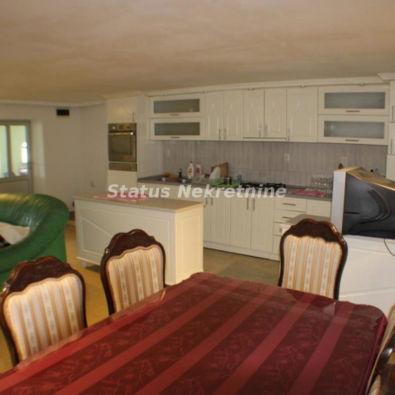 Kuća na prodaju, Ledinci, Novi Sad, 220m², 265.000 €