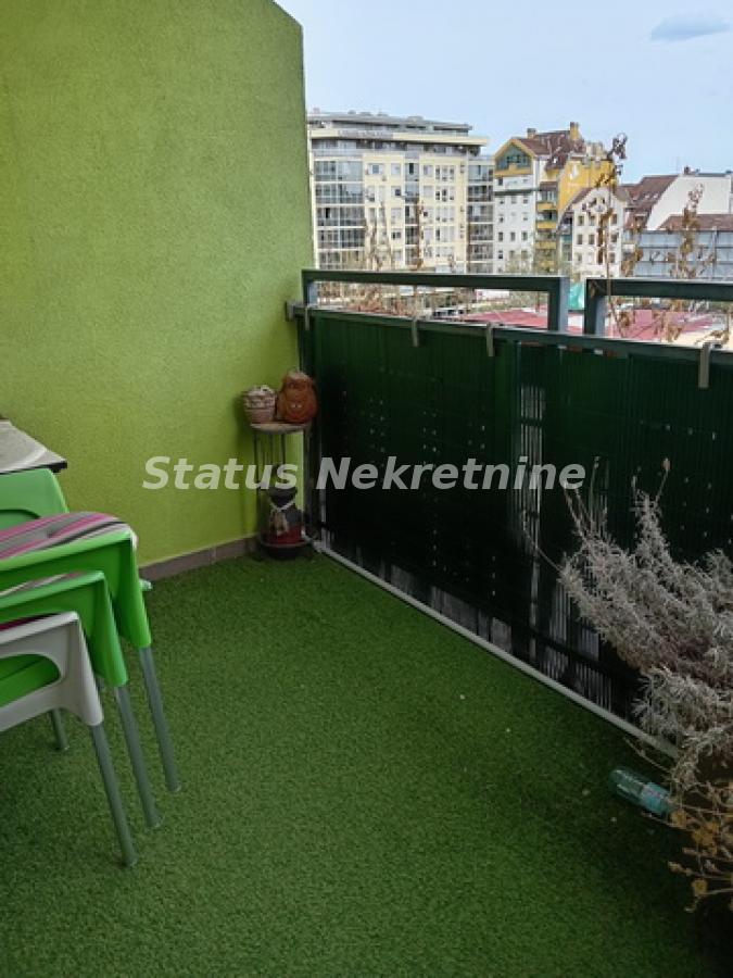 Četvorosoban stan na prodaju, Grbavica, Novi Sad, 96m², 355.000 €