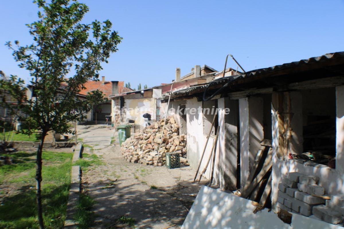 Kuća na prodaju, Slana Bara, Novi Sad, 110m², 278.100 €