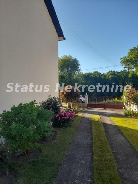 Kuća na prodaju, Šid, 194m², 155.000 €