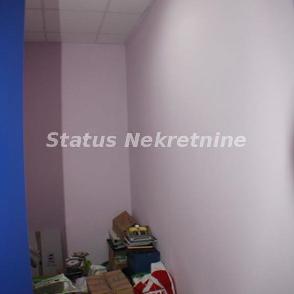 Lokal za izdavanje, Telep, Novi Sad, 273m², 3.000 €/mes