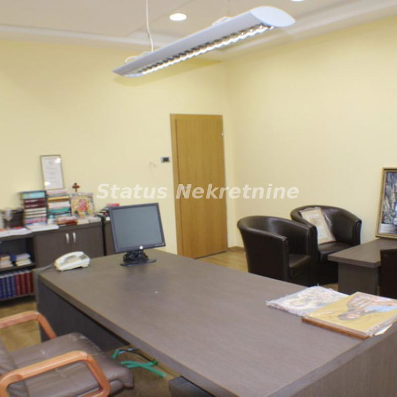 Lokal za izdavanje, Telep, Novi Sad, 273m², 3.000 €/mes
