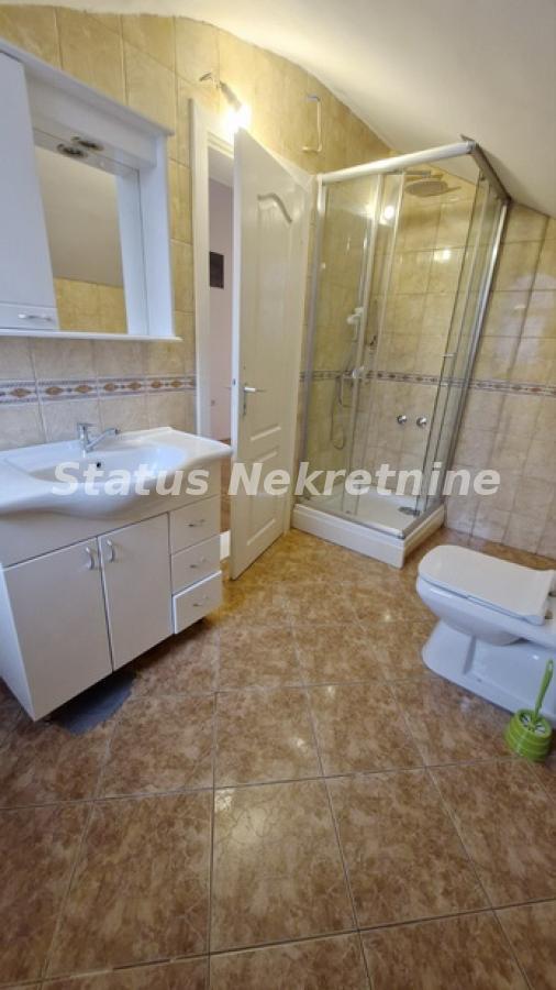 Kuća na prodaju, Sremska Kamenica, Novi Sad, 338m², 721.000 €