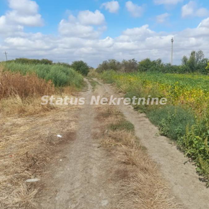 Plac na prodaju, Sremska Mitrovica, 341,55 ari, 247.200 €