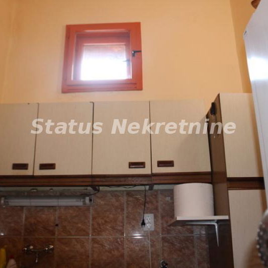 Trosoban stan na prodaju, Petrovaradin, Novi Sad, 81m², 189.500 €