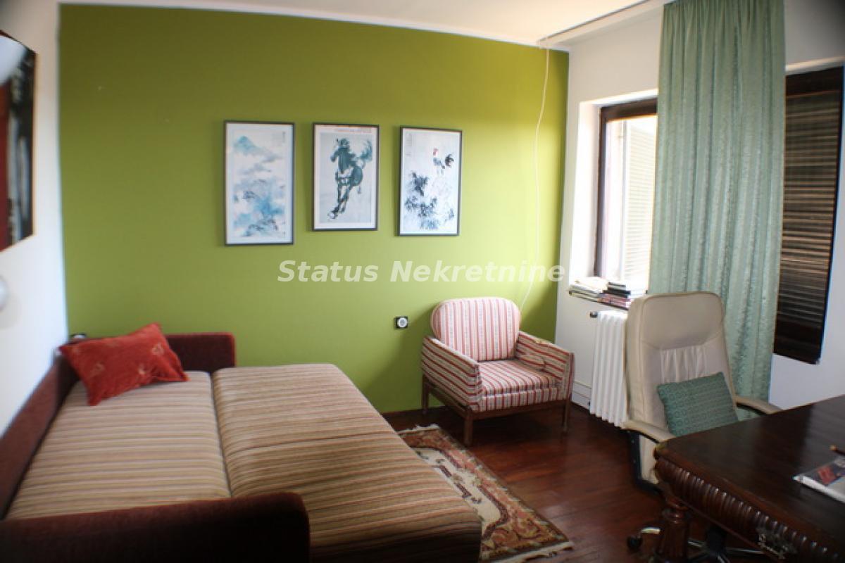 Kuća na prodaju, Petrovaradin, Novi Sad, 264m², 299.000 €