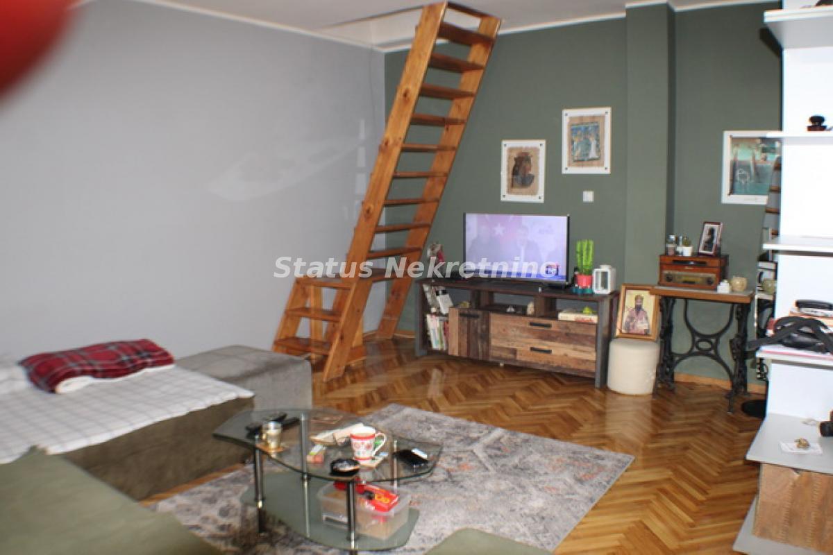 Dvosoban stan na prodaju, Centar, Novi Sad, 77m², 152.440 €