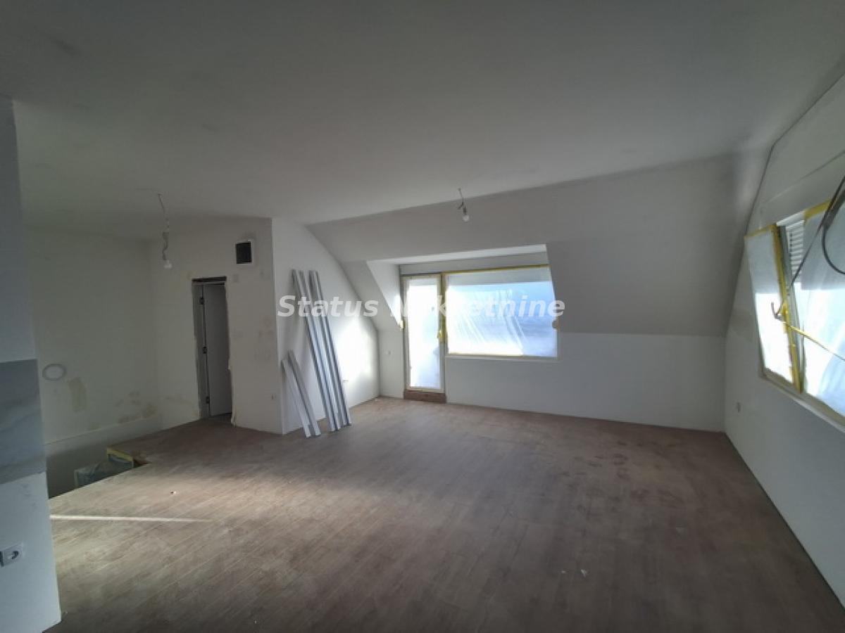Četvorosoban stan na prodaju, Veternik, Novi Sad, 65m², 129.730 €