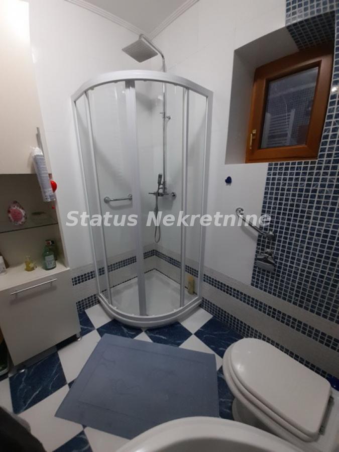 Trosoban stan na prodaju, Grbavica, Novi Sad, 54m², 184.650 €