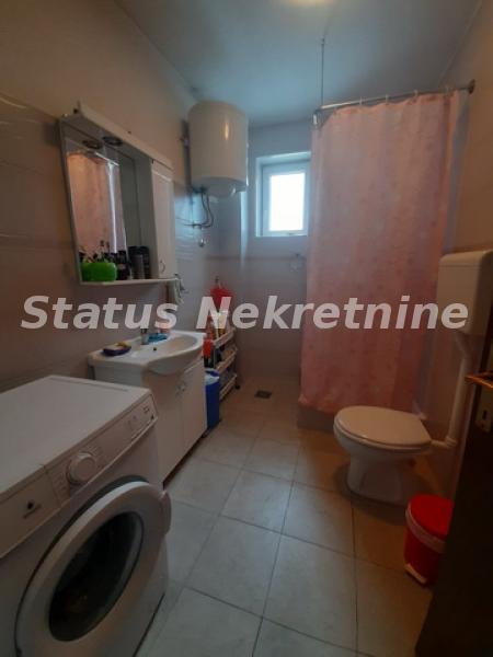 Kuća na prodaju, Novo Naselje, Novi Sad, 242m², 288.400 €