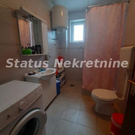 Kuća na prodaju, Novo Naselje, Novi Sad, 242m², 288.400 €