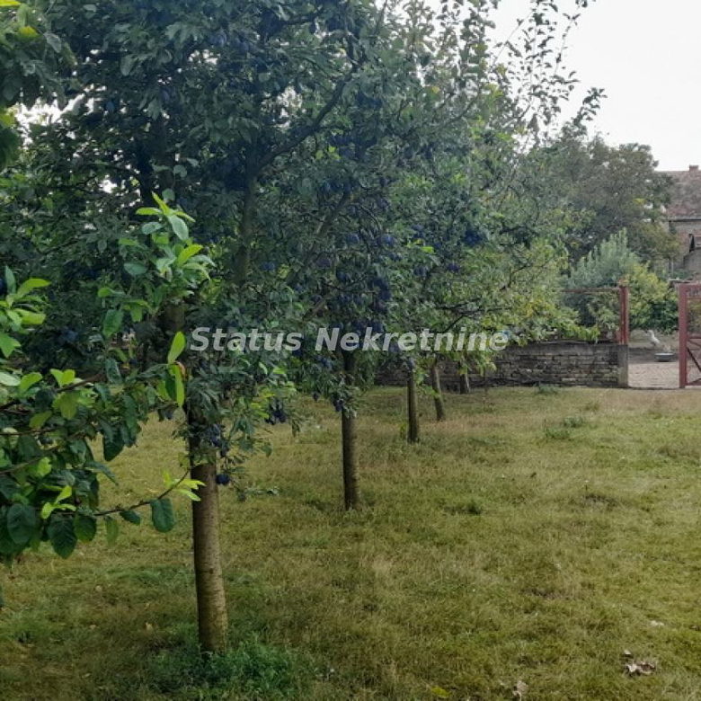 Kuća na prodaju, Ruma, 220m², 72.100 €