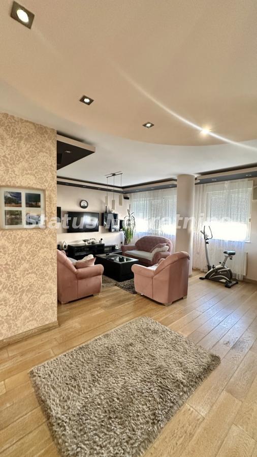 actionimagesite31agencystatusimgskhyyqvtoj-img-522b5fad4b9d312bbc242bd9bbf4edbc-v Petosoban stan za izdavanje, Adamovićevo Naselje, Novi Sad, 126m², 2.000 €/mes