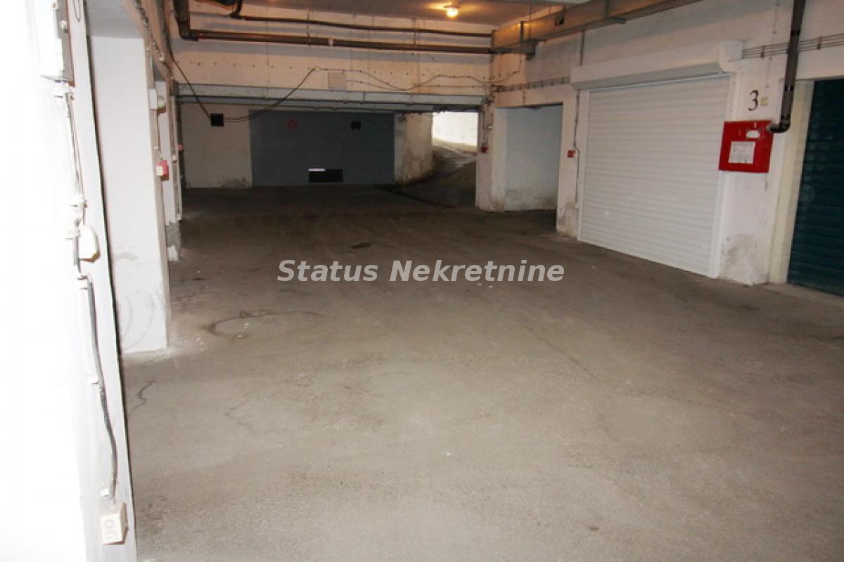 actionimagesite31agencystatusimgsqbfjbnadi-img-7325-resize Garaža na prodaju, Grbavica, Novi Sad, 18m², 36.000 €