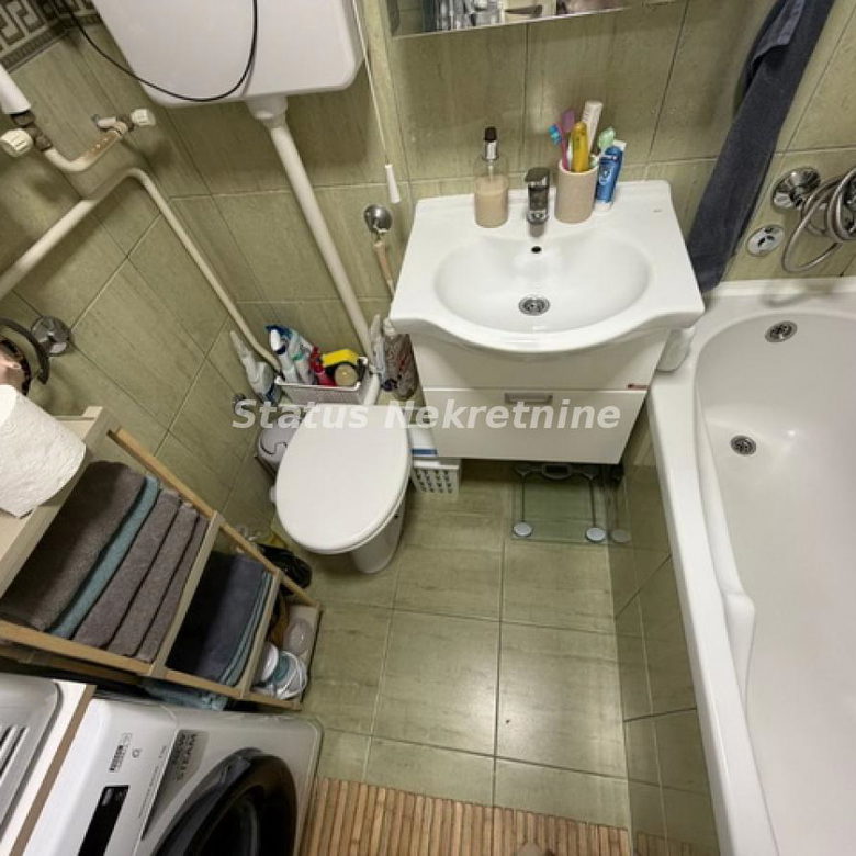 Dvoiposoban stan na prodaju, Novo Naselje, Novi Sad, 76m², 198.790 €