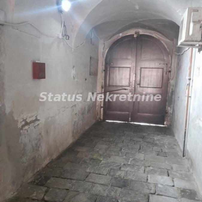 Četvorosoban stan na prodaju, Petrovaradin, Novi Sad, 188m², 329.600 €