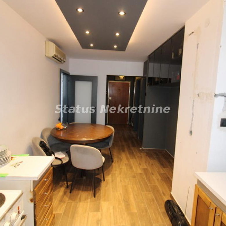 Dvosoban stan na prodaju, Bulevar Oslobođenja, Novi Sad, 63m², 160.500 €