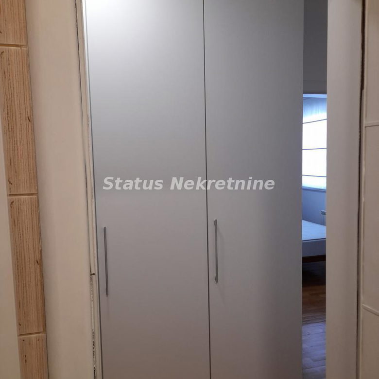 Jednoiposoban stan na prodaju, Sajmište, Novi Sad, 42m², 134.106 €