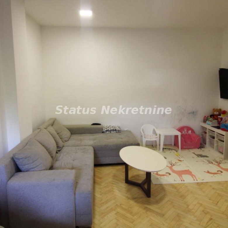 Trosoban stan na prodaju, Sremska Kamenica, Novi Sad, 55m², 133.900 €