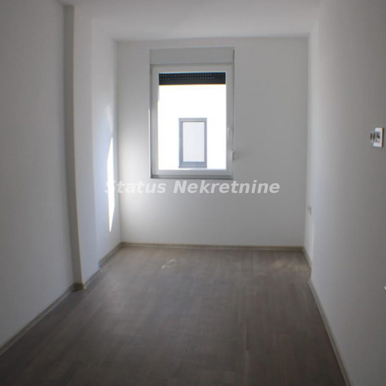 Četvorosoban stan na prodaju, Petrovaradin, Novi Sad, 78m², 161.000 €