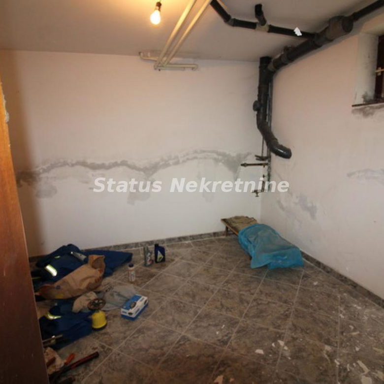 Kuća na prodaju, Temerin, 420m², 262.650 €
