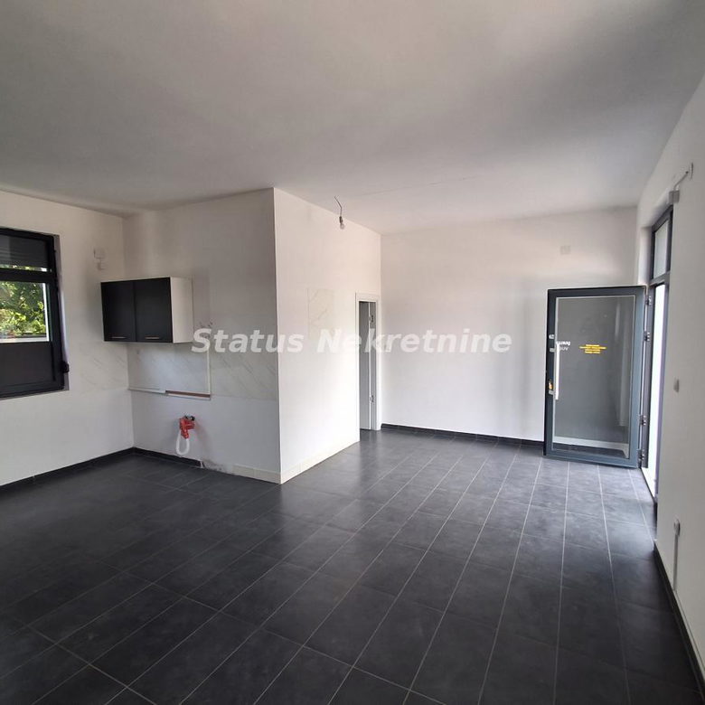 Lokal za izdavanje, Adice, Novi Sad, 45m², 350 €/mes